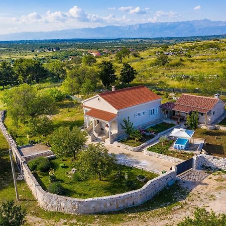 Holiday Home Ante With Beautiful Private Garden Nadin Экстерьер фото